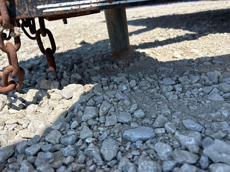 2003-big-tex-10pi-16ft.-t/a-pipe-top-utility-trailer-image-7