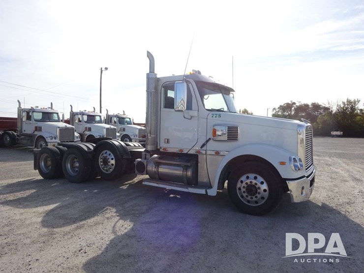 2018-freightliner-coronado-day-cab-glider-truck-(pz13985,-unit-775)-image-10