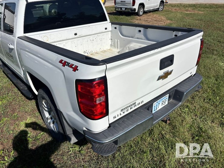 2018-chevrolet-silverado-image-33