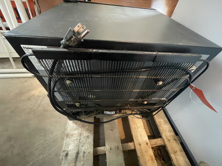 #6620-•-mini-fridge-image-6