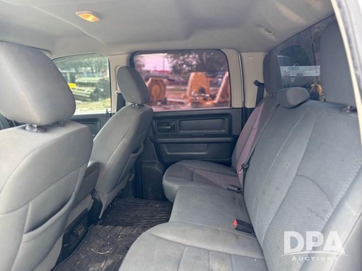 2013-dodge-ram-1500-image-41