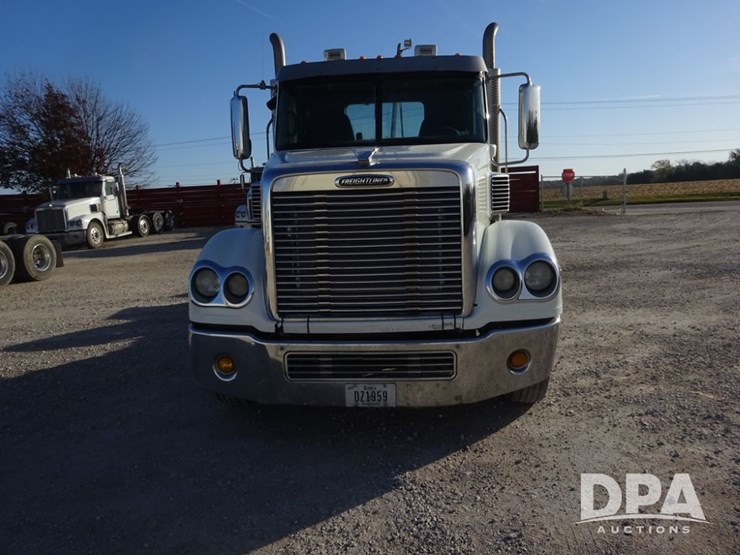2018-freightliner-coronado-day-cab-glider-truck-(pz13996,-unit-773)-image-5
