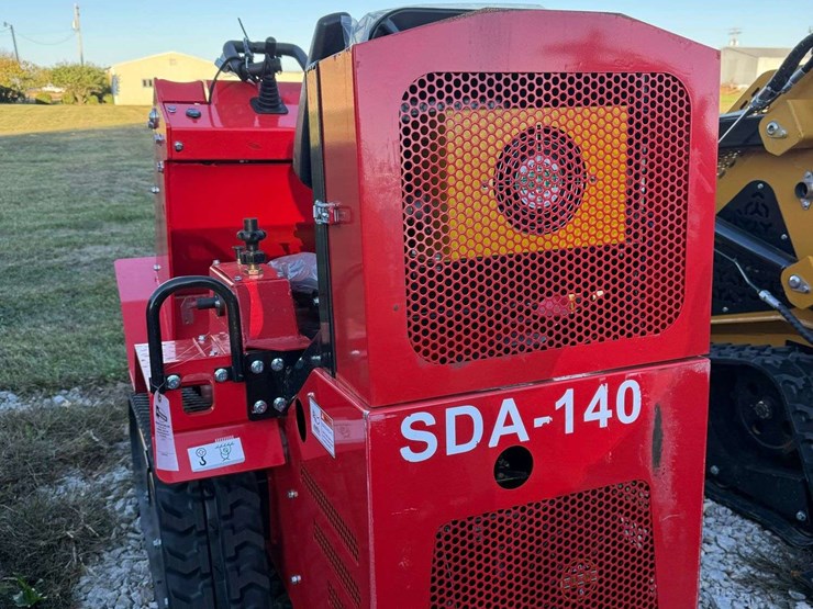 agt-sda-140t-mini-track-loader-image-6