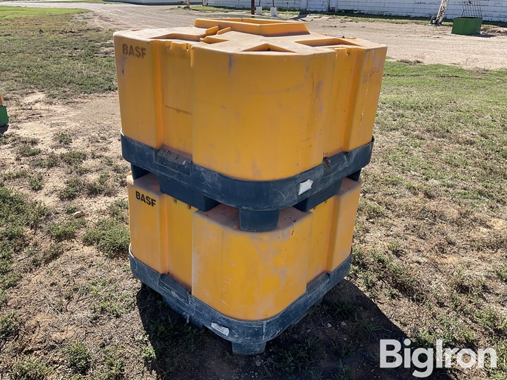 basf-system-110-gallon-liquid-fertilizer-poly-shuttles-image-5