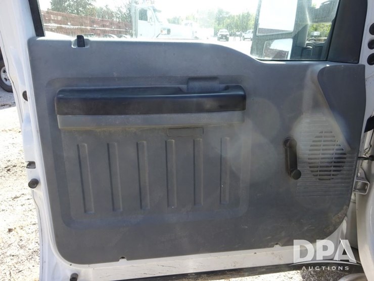 2011-ford-f250-image-54