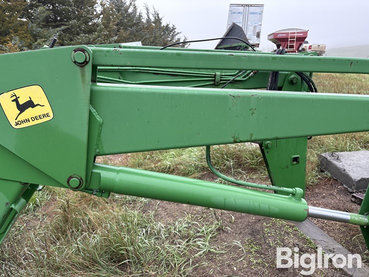 john-deere-260-image-16