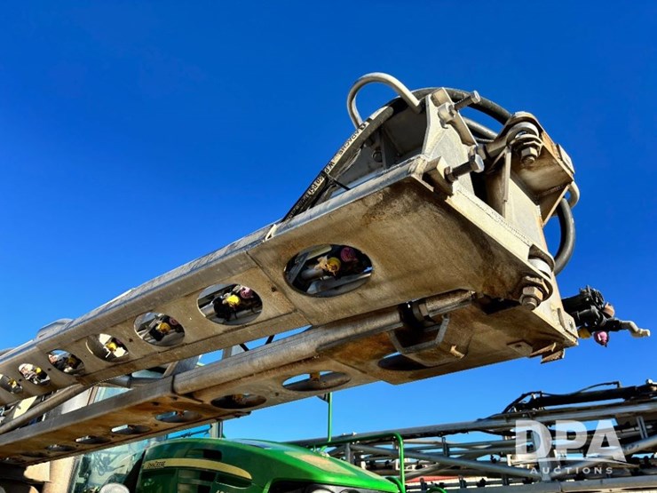 2013-john-deere-4830-image-106