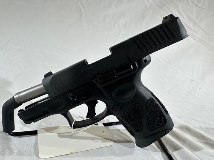 #2025-00068-•-taurus-g3c-pistol-image-35