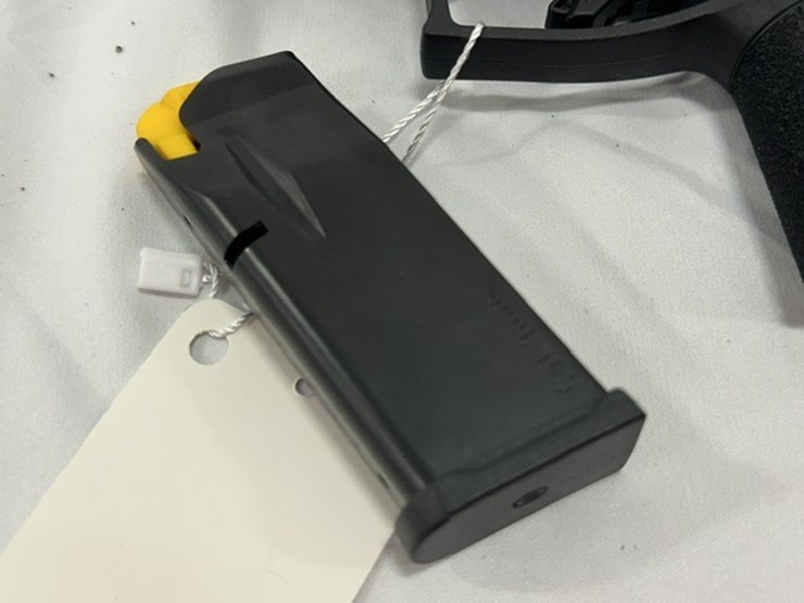 #2025-00059-•-taurus-gx4-pistol-image-44