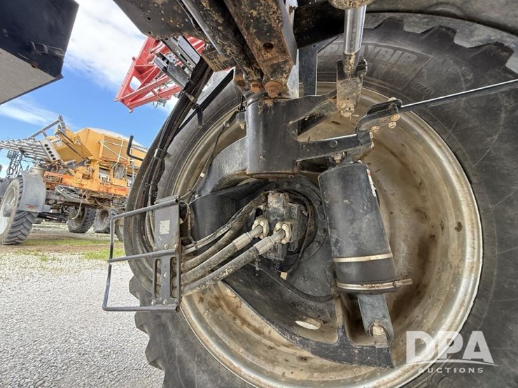 2020-case-ih-trident-5550-image-15