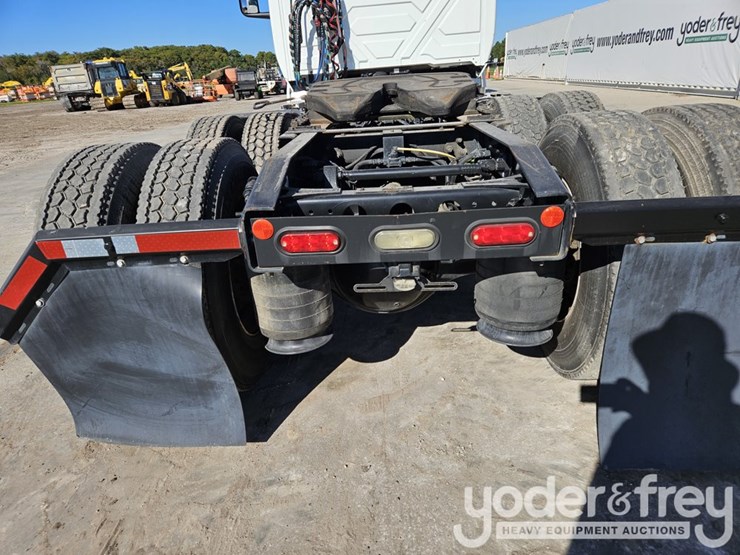 2019-international-lt-image-16