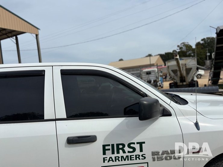 2013-dodge-ram-1500-image-24