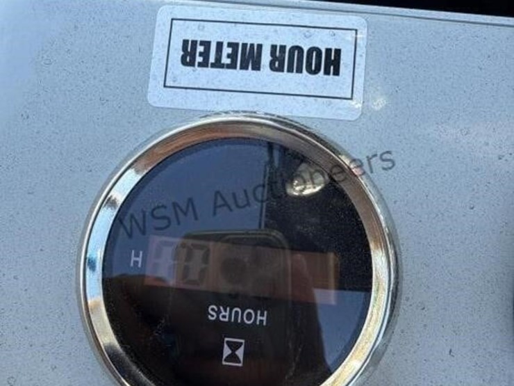 2025-battler-et15h-6-mini-excavator-image-8