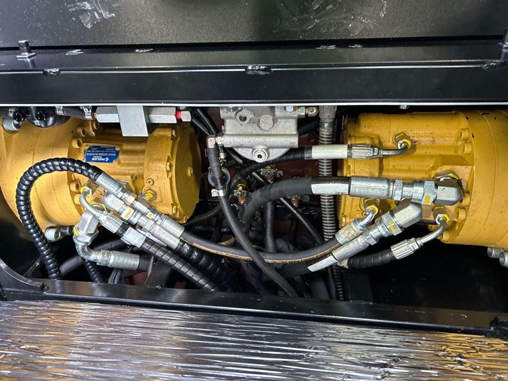 2023-fat-truck-2.8c-amphibious-awd-off-road-utility-vehicle-image-19