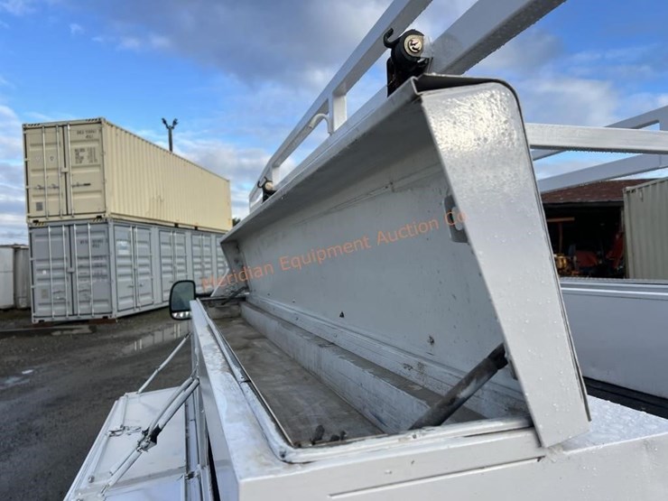 2005-ford-f550-image-21