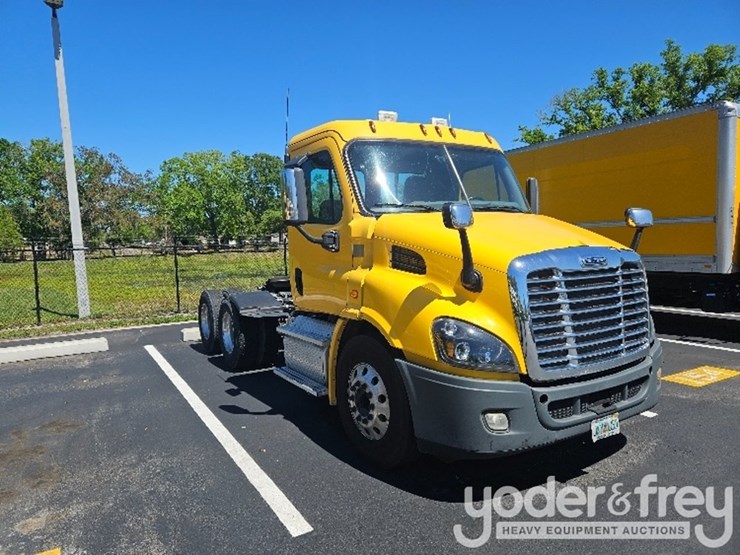 2019-freightliner-cascadia-image-4