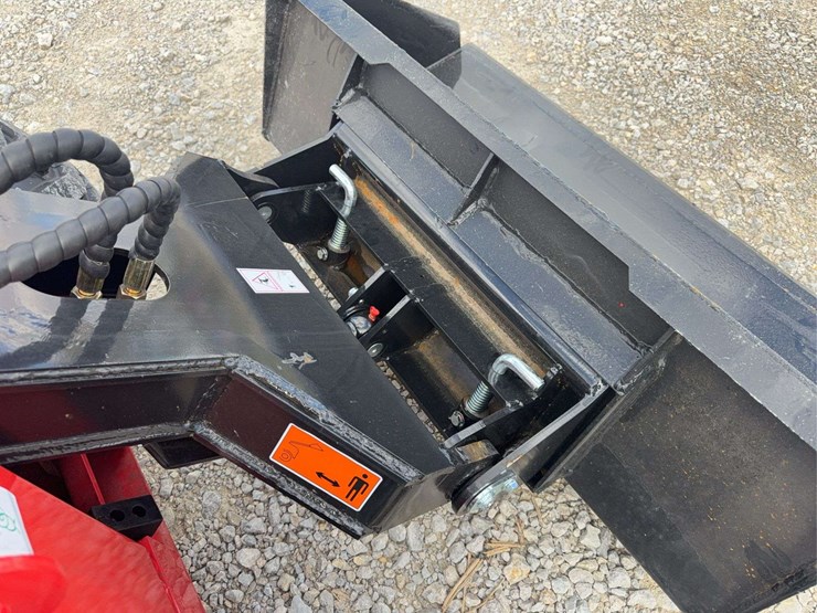 agt-sda-140w-compact-wheel-loader-image-10