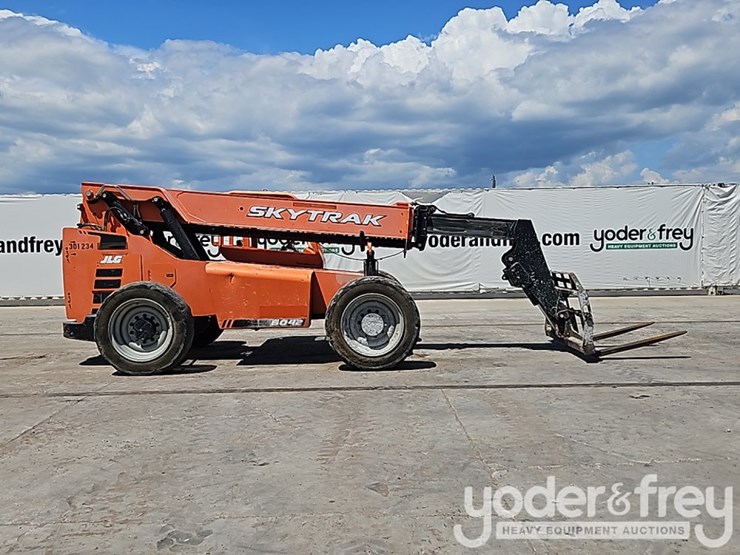 2018-sky-trak-6042-image-5