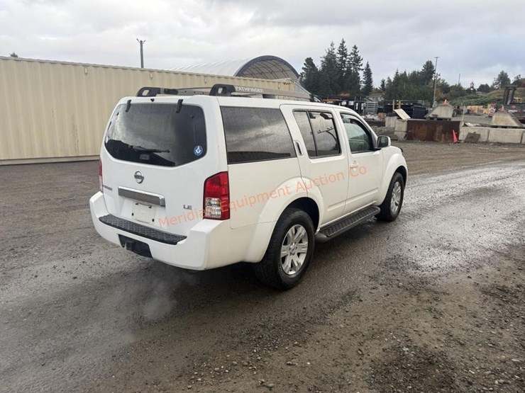 2005-nissan-pathfinder-le-image-7