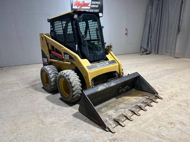 caterpillar-226-image-7