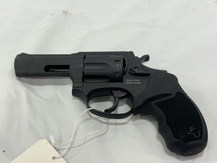 #2025-00067-•-taurus-942m-revolver-image-42