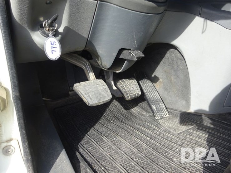 2018-freightliner-coronado-day-cab-glider-truck-(pz13985,-unit-775)-image-96