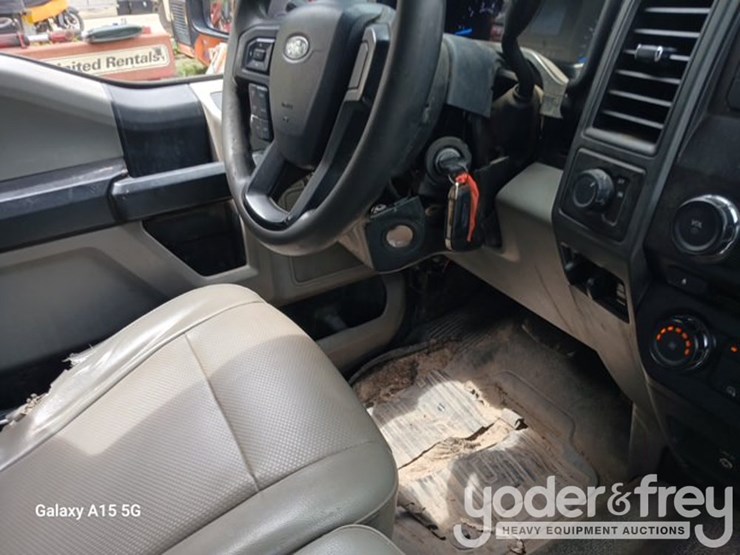 2017-ford-f250-sd-image-2