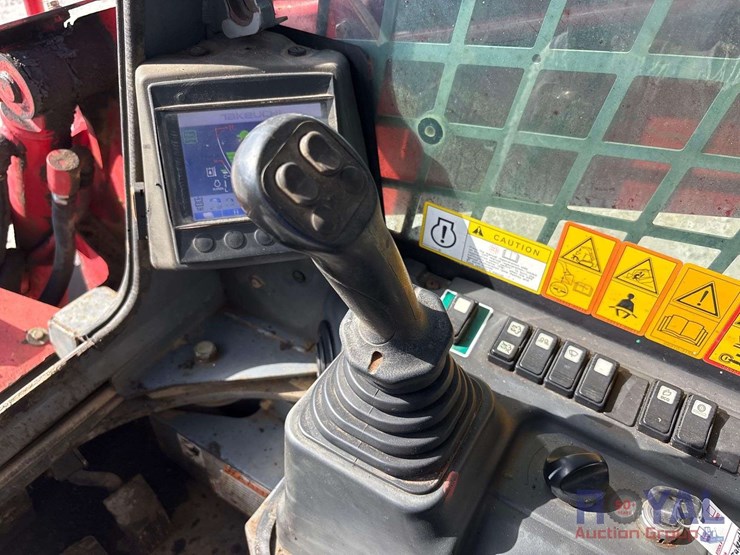 2016-takeuchi-tl10v2-image-22