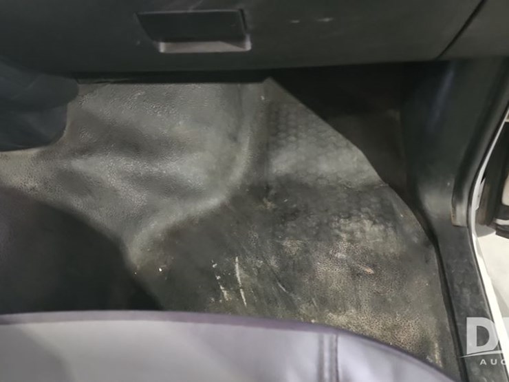 2015-dodge-ram-5500-image-33