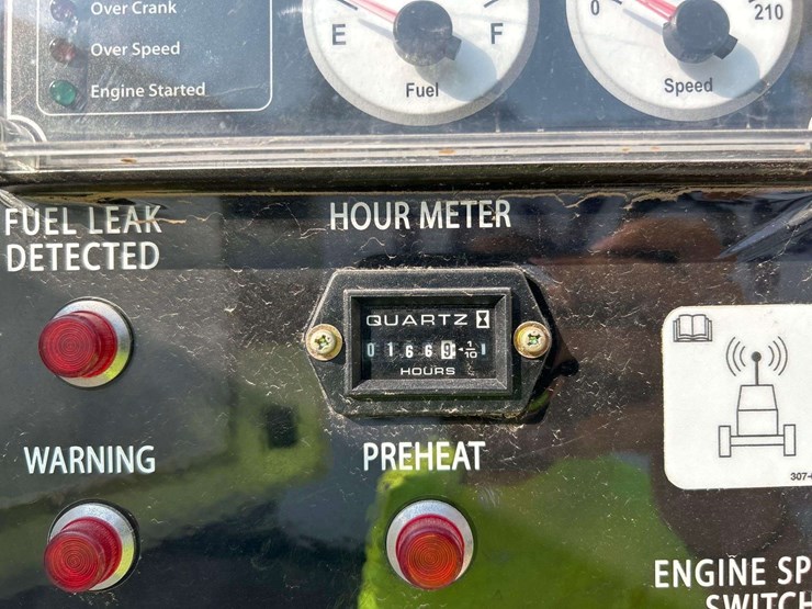 2014-multiquip-whisperwatt-40kw-three-phase-diesel-generator-image-5