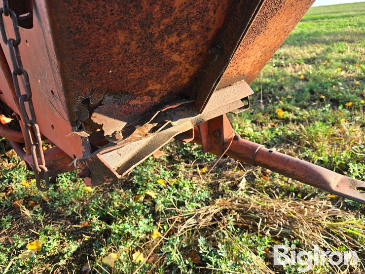 new-holland-268-image-13