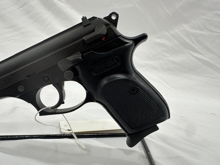#2025-00052-•-bersa-thunder-22-pistol-image-11
