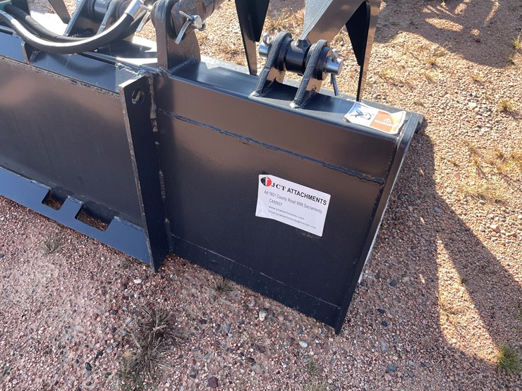 #4083-•-84"-smooth-faced-grapple-bucket-attachment-image-6