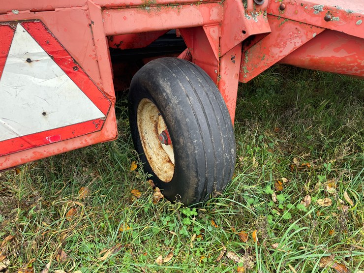 hesston-1090-image-21