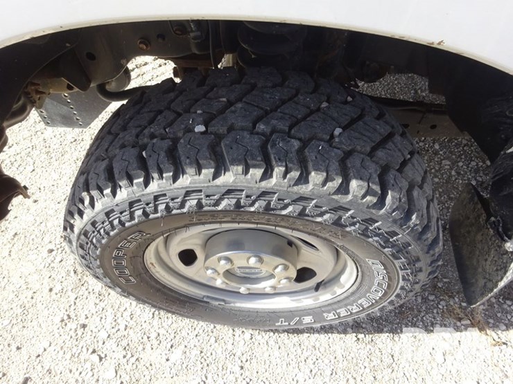 2011-ford-f250-image-30