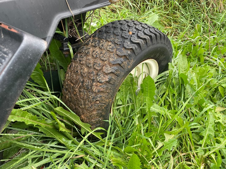 #8105-•-fmc-bolens-h16-lawn-mower-image-12