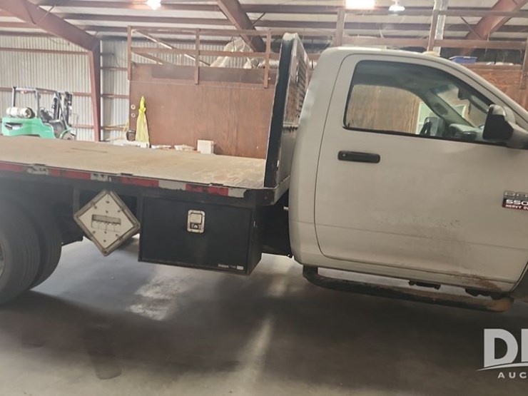 2012-dodge-ram-5500-image-6