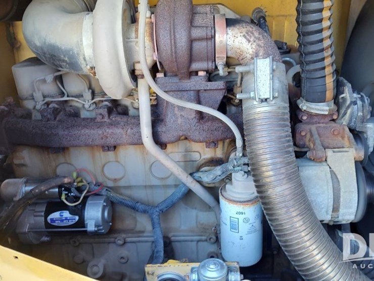 1984-grove-rt740-image-18