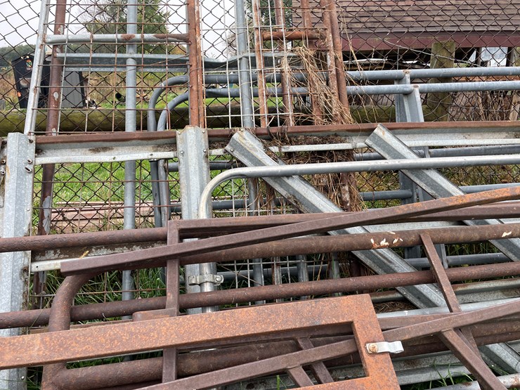 #9615-•-miscellaneous-gates-image-6