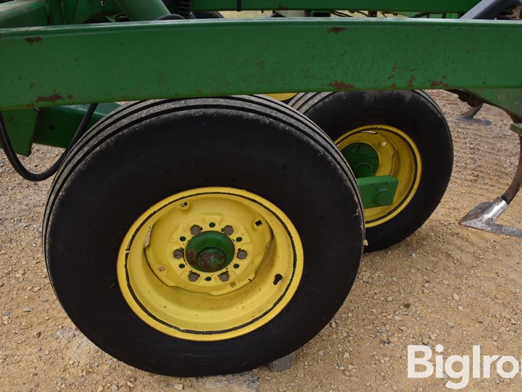 john-deere-724-image-18