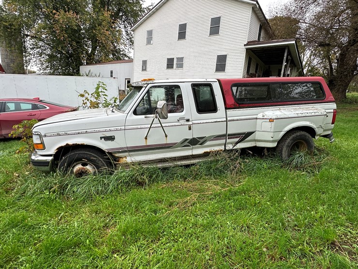 1995-ford-f350-xlt-image-2