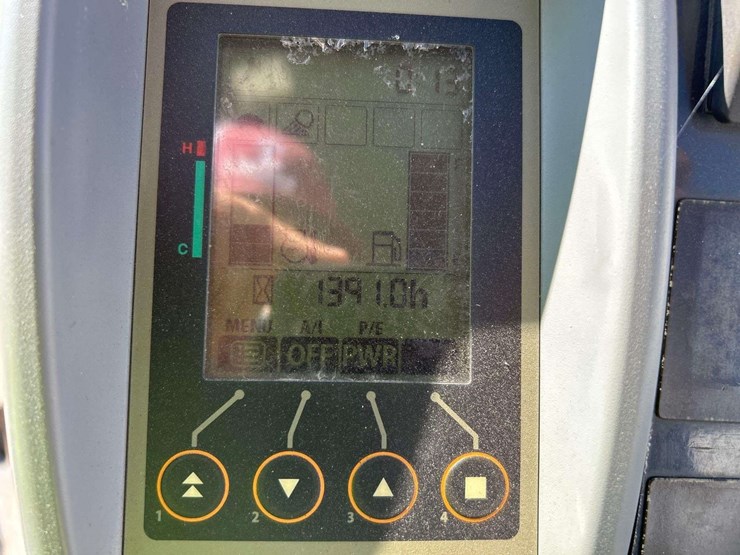 2016-deere-35g-image-5