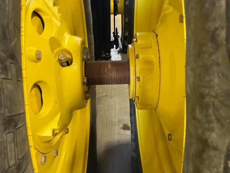 2017-john-deere-8320r-image-19