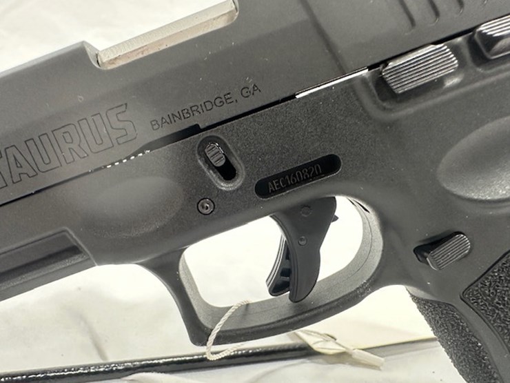 #2025-00071-•-taurus-g3c-pistol-image-18