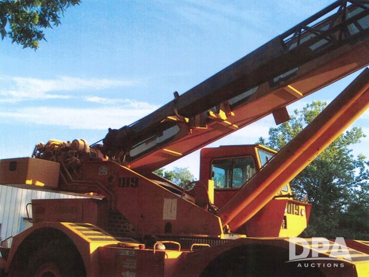 1984-grove-rt740-image-9