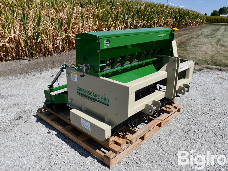 strickland-bros-greenscape-600-image-3