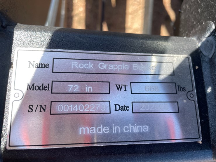 #4112-•-72"-rock-grapple-bucket-attachment-image-18