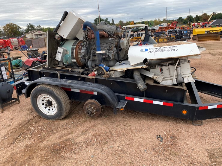 2010-unknown-trailer-image-4