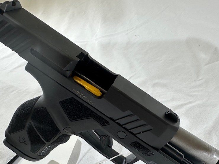 #2025-00038-•-taurus-gx2-pistol-image-36