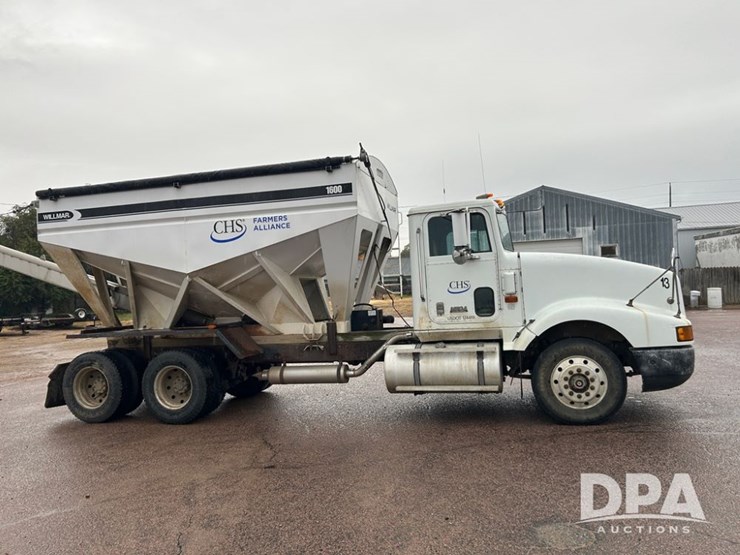 1992-international-9400-image-11